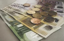 Simulateur retraite, taux d&rsquo;usure, Smic… Ce qui change le 1er mai 2023