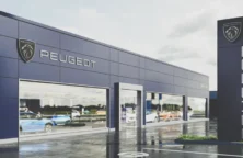 Stellantis ajuste sa stratégie européenne avec plus de modèles hybrides