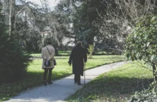 Perte d’autonomie : comment protéger un proche