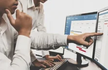 La Bourse de Paris finit un semaine portée par une série d&rsquo;indicateurs américains