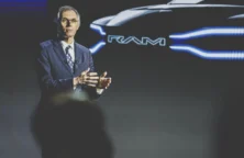 Stellantis: pour Carlos Tavares, une retraite en 2026 est une « option »