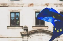 Bourses européennes: les stratèges de Barclays recommandent de bien attacher sa ceinture