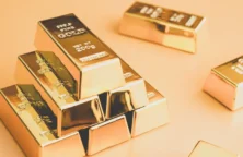 L&rsquo;or décolle, refuge contre la guerre commerciale de Trump, le dollar en repli