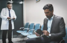 Mutuelles santé : la double peine pour les assurés ?