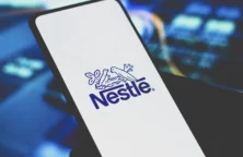 Campagnes de rappel de lots de lait infantile : Foodwatch France porte plainte