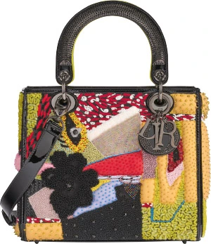 Lady Dior Art en série limitée, édition 2019, cuir et broderie, réalisé en collaboration avec l’artiste Mickalene Thomas.