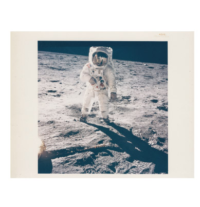 Mission Apollo 11 Un homme sur la Lune : portrait de Buzz Aldrin avec le photographe...,